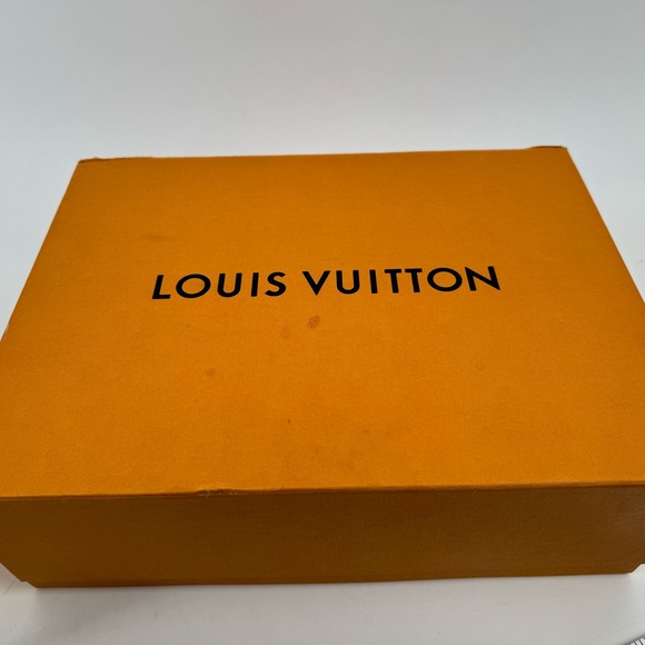 Louis Vuitton NWT’s black and grey monogram baseball cap..archived. Never worn, - Picture 8 of 11